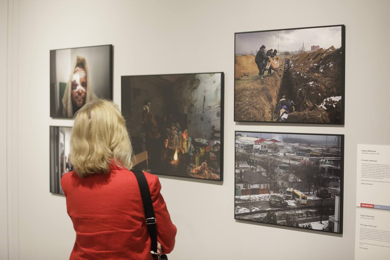 La inauguración de la exposición World Press Photo 2023 en la Fundación Cajasol de Sevilla