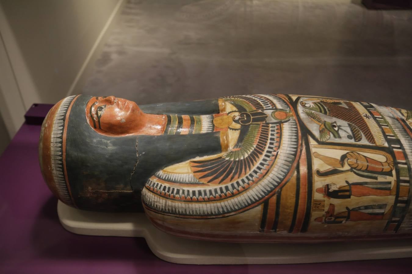 La exposición 'Momias de Egipto. Redescubriendo seis vidas', en CaixaForum Sevilla 2023