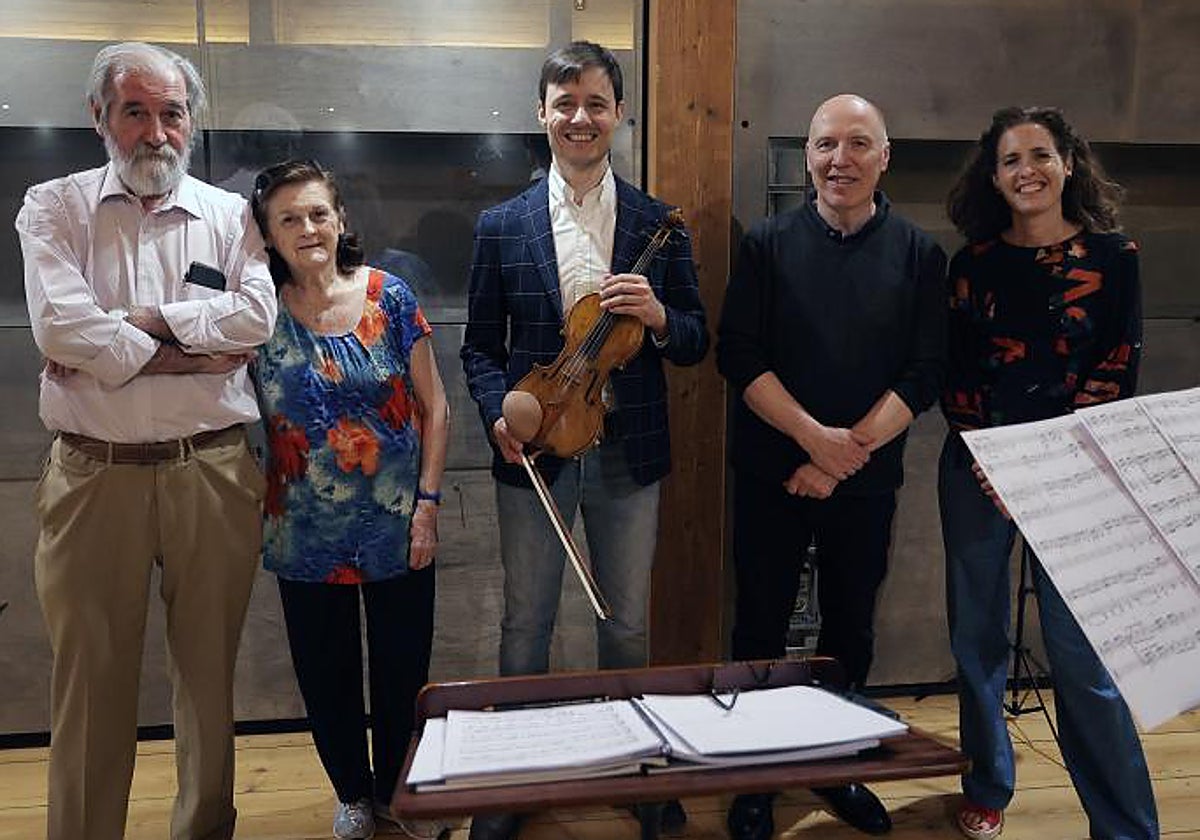 José Ignacio y Josefina Font Cabrera, Alejandro Bustamante, Michael Thomas y Marta Lanzón Font