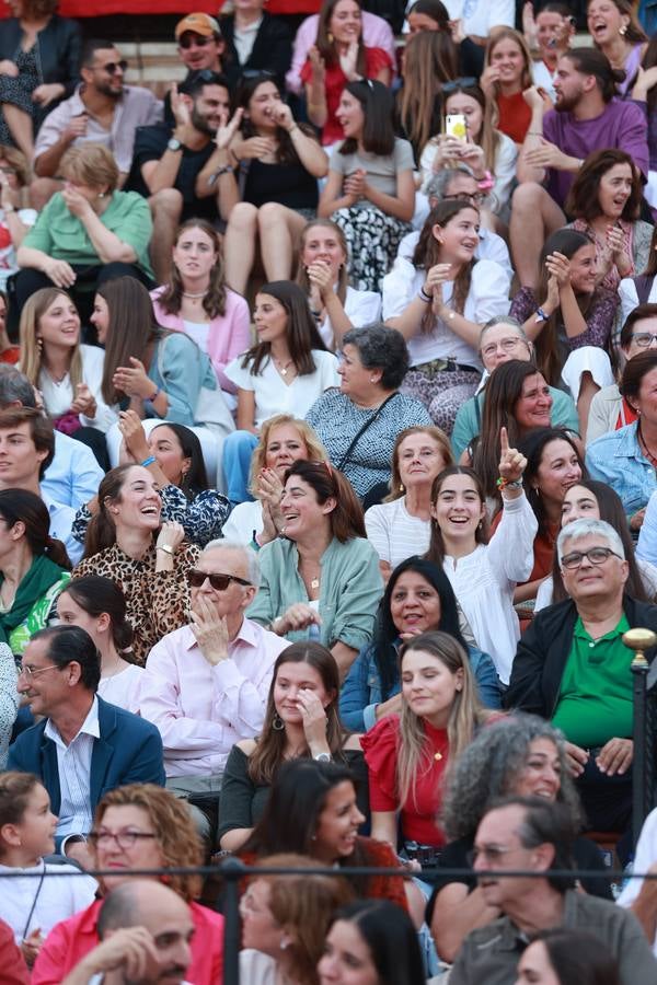 Aspecto muy ambientado de la Maestranza durante el festival de música Ktholic