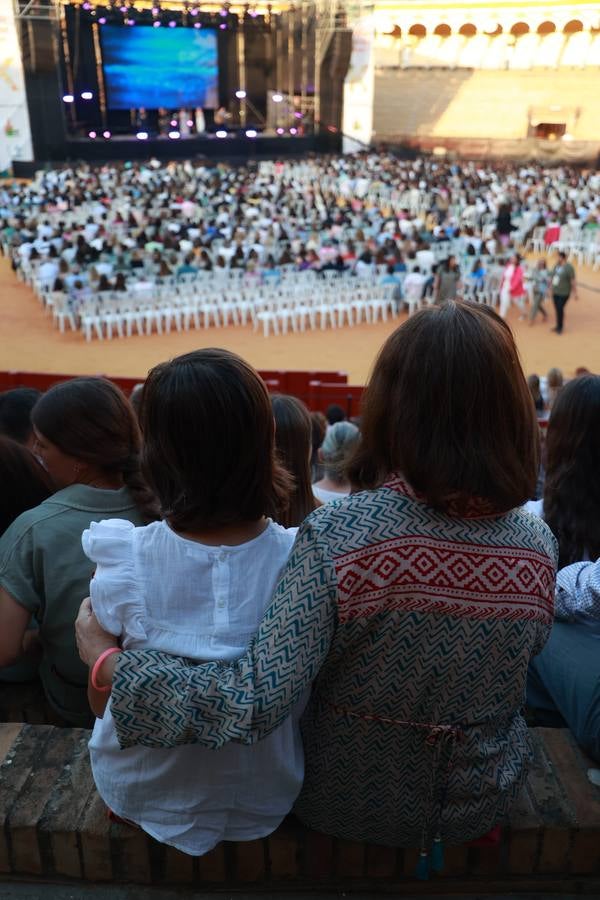 Aspecto muy ambientado de la Maestranza durante el festival de música Ktholic
