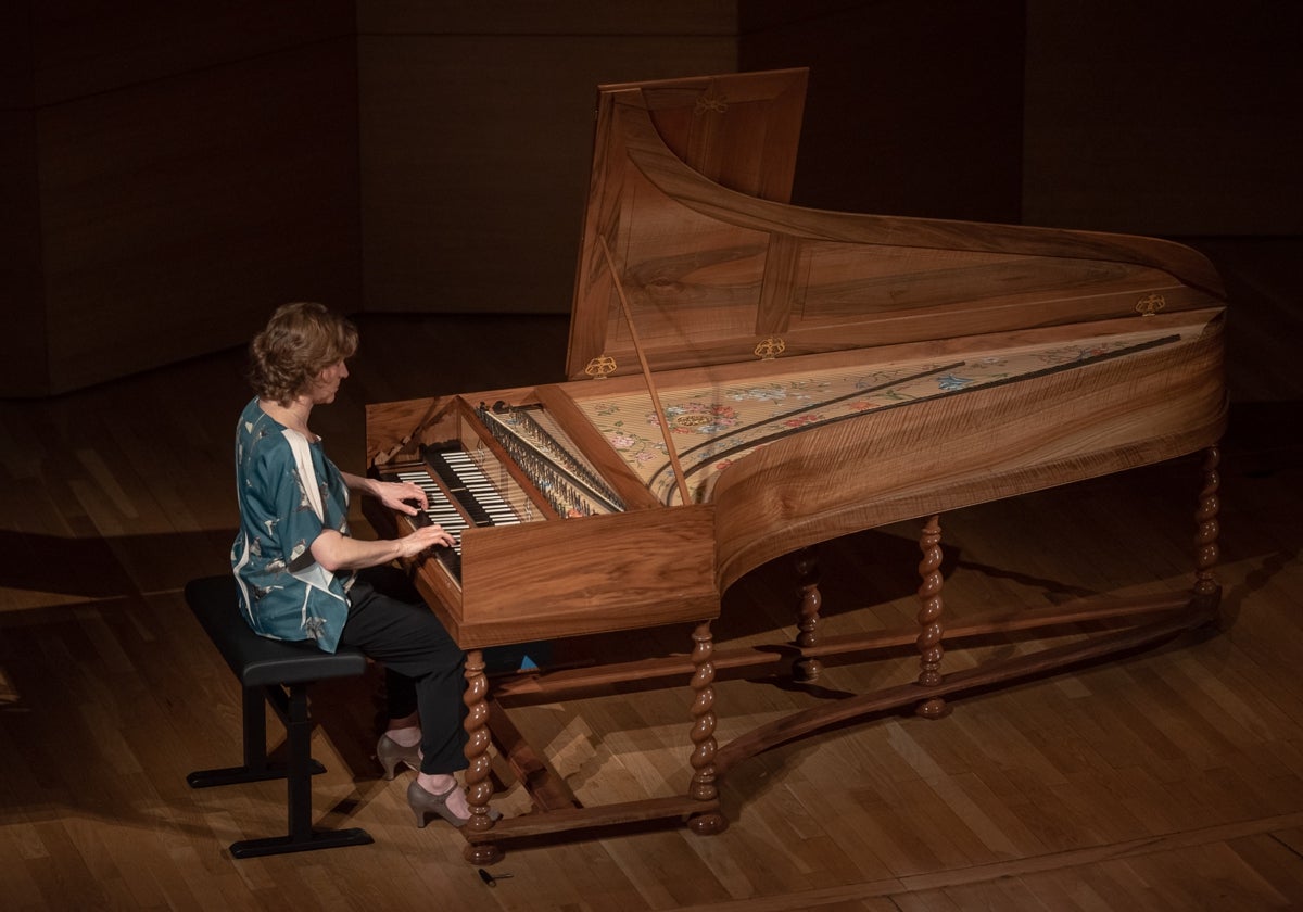 Celine Frisch durante su gran interpretación