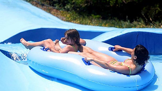 Guía sobre Guadalpark Sevilla en 2023: horarios, precios de la entradas, descuentos y atracciones