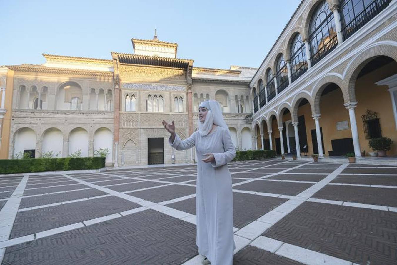 Nuevas visitas nocturnas teatralizadas en el Real Alcázar bajo la mirada de seis mujeres históricas vinculadas al monumento