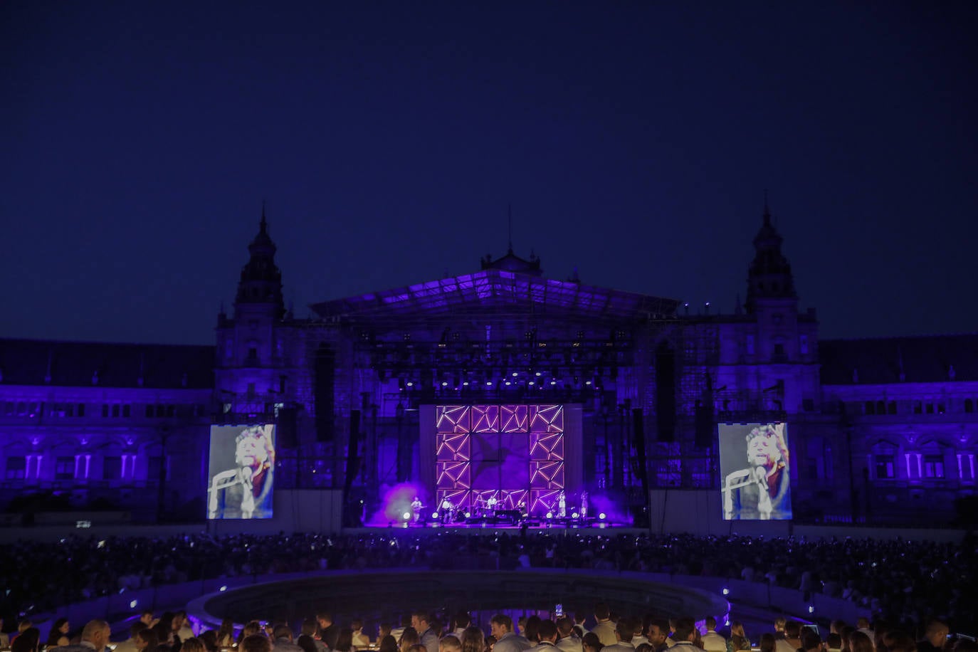El concierto de Pablo López en Icónica Sevilla Fest