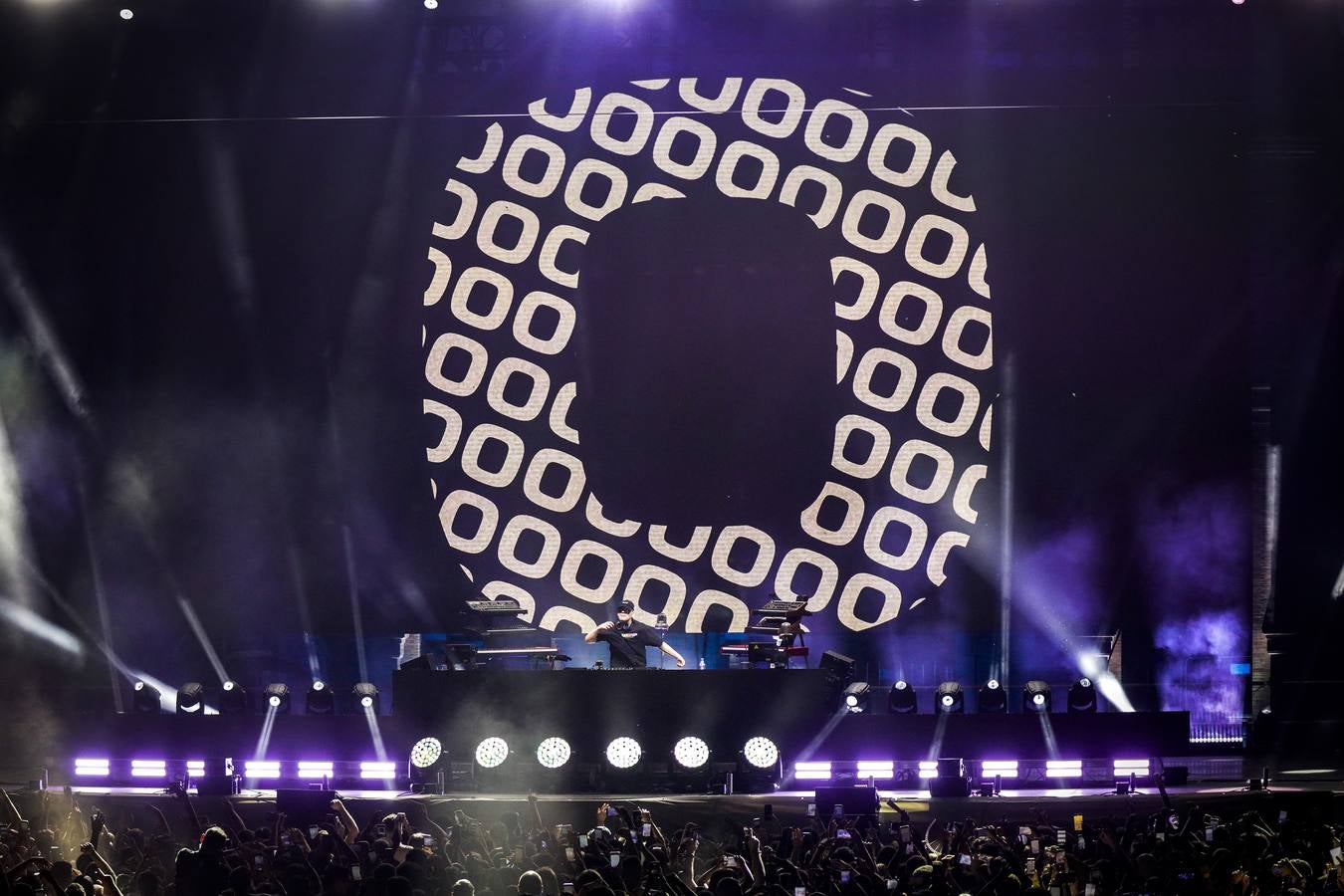 Concierto de Bizarrap en la Plaza de España para el Icónica Sevilla Fest