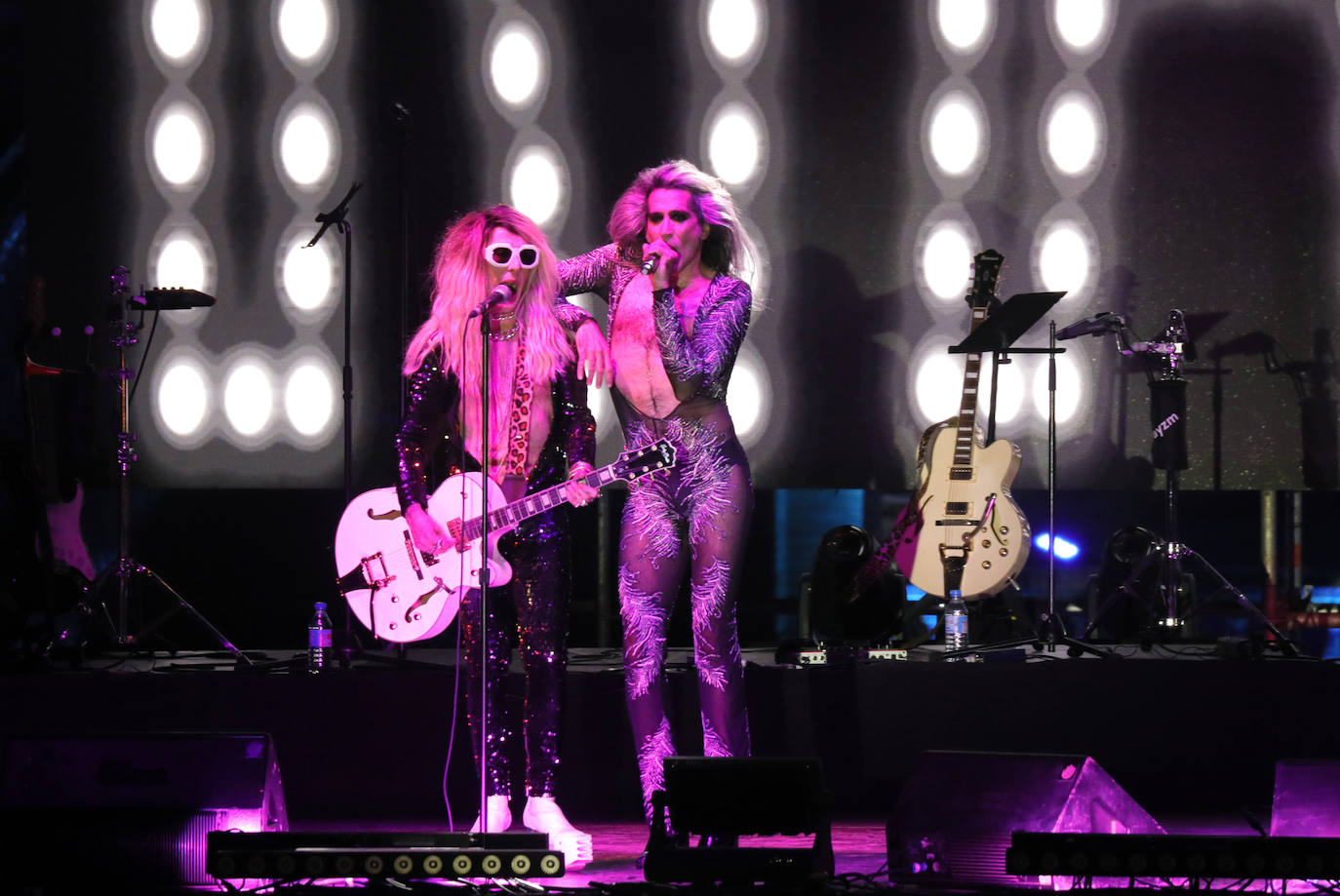 El concierto de Nancys Rubias en Icónica Sevilla Fest no dejó a nadie indiferente