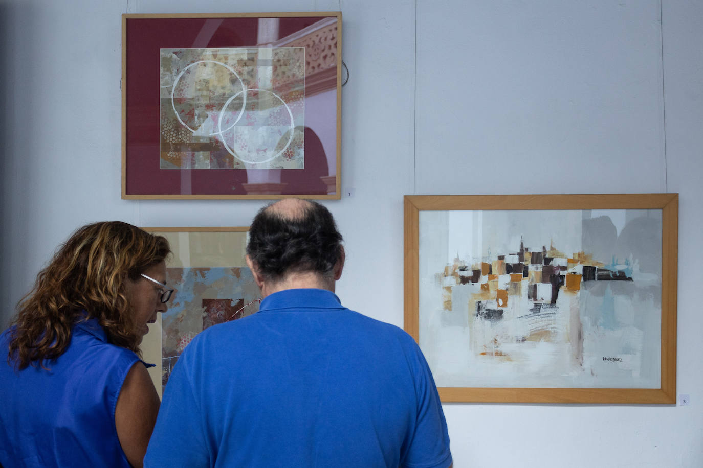 Inauguración de la exposición solidaria de la Fundación La Caixa en Sevilla