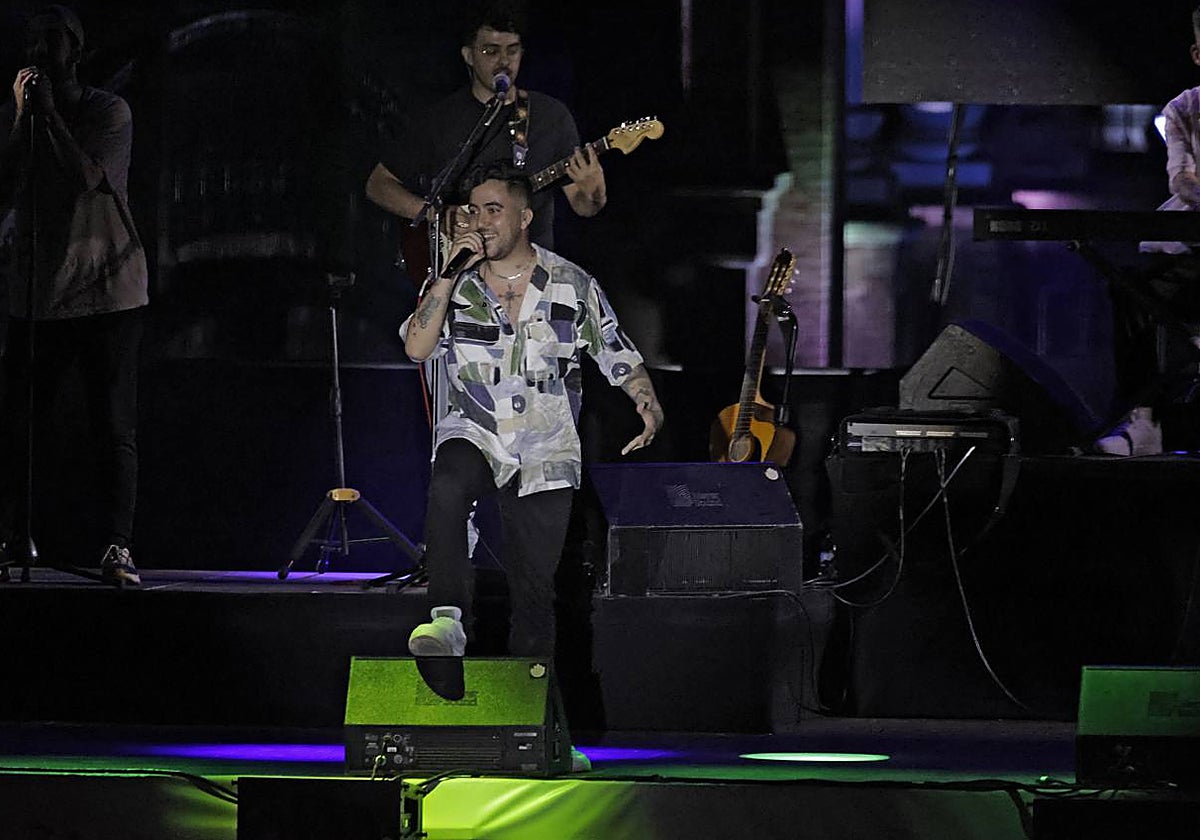 Sevilla gozó con el concierto este viernes de Beret y coreó sus grandes éxitos