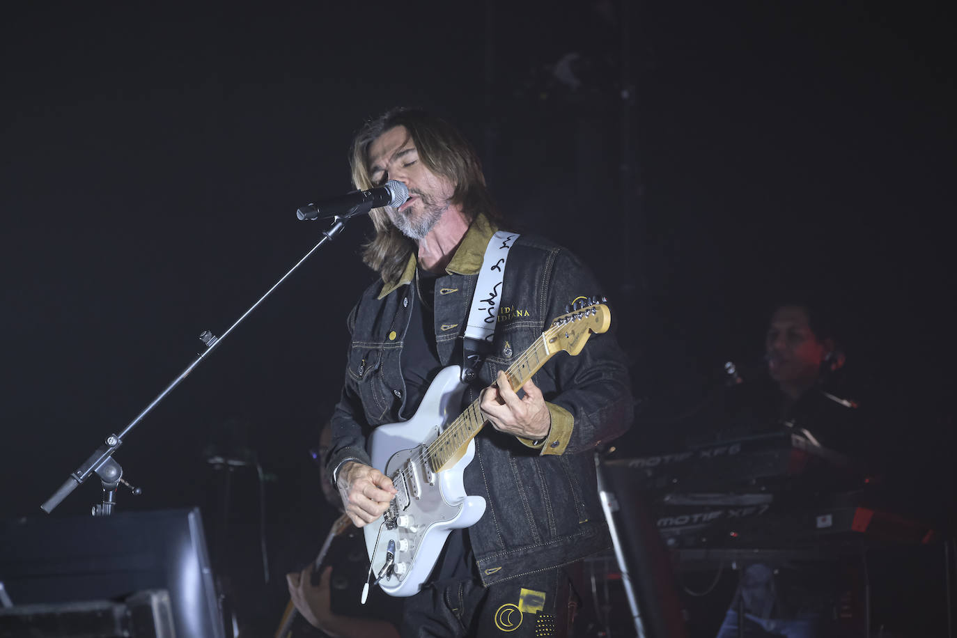 El concierto de Juanes en el auditorio del Cartuja Center CITE de Sevilla