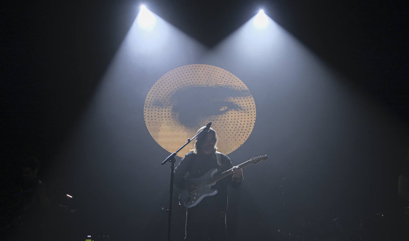 El concierto de Juanes en el auditorio del Cartuja Center CITE de Sevilla