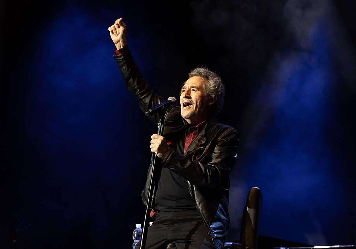 Miguel Ríos, durante su concierto en el Cartuja Center en 2022