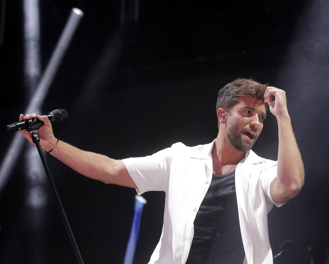 Pablo Alborán hizo un repaso por todos sus temas, coreados siempre por el público