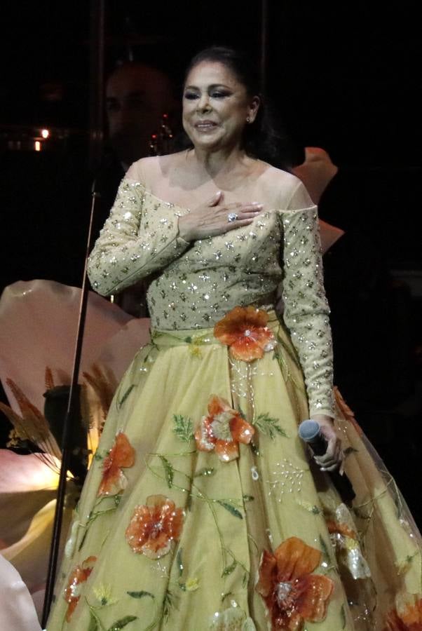 Concierto de Isabel Pantoja en el Estadio de la Cartuja de Sevilla