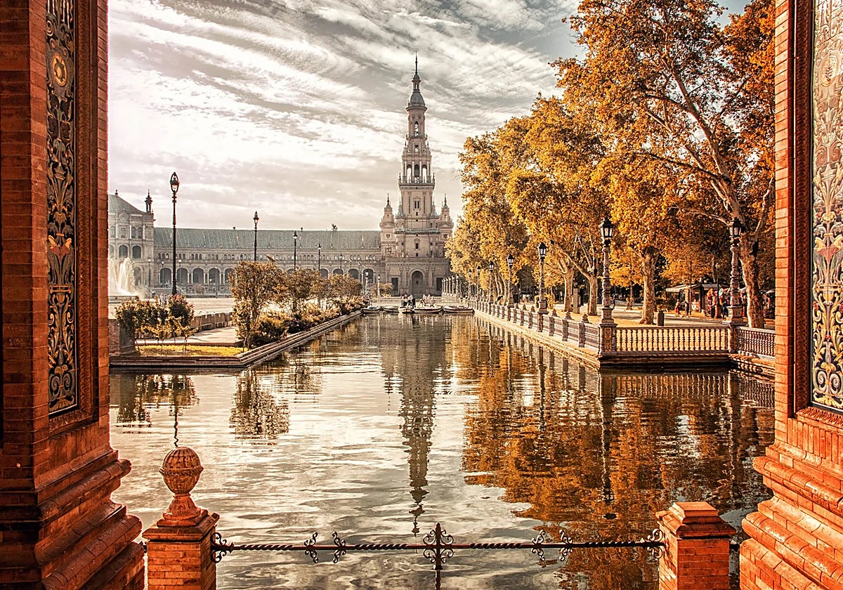 Plaza de España en otoño