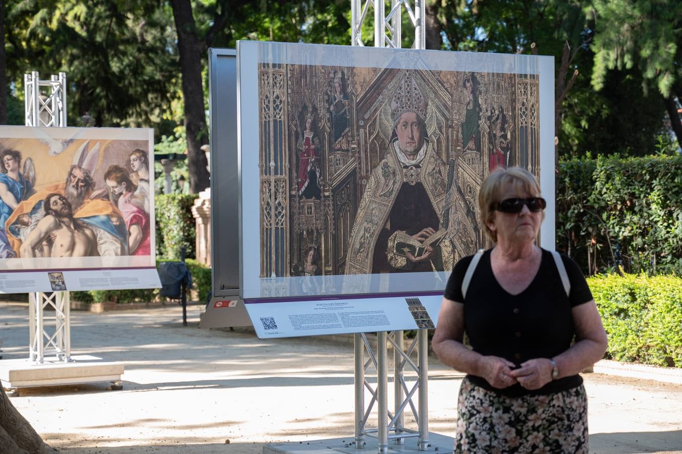 Momento de la inauguración este viernes de la exposición 'El Prado en las calles'