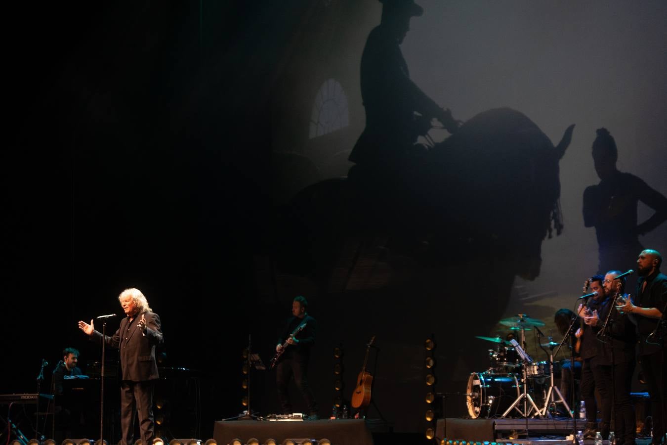 Momento del concierto de José Mercé en el Cartuja Center en Sevilla 