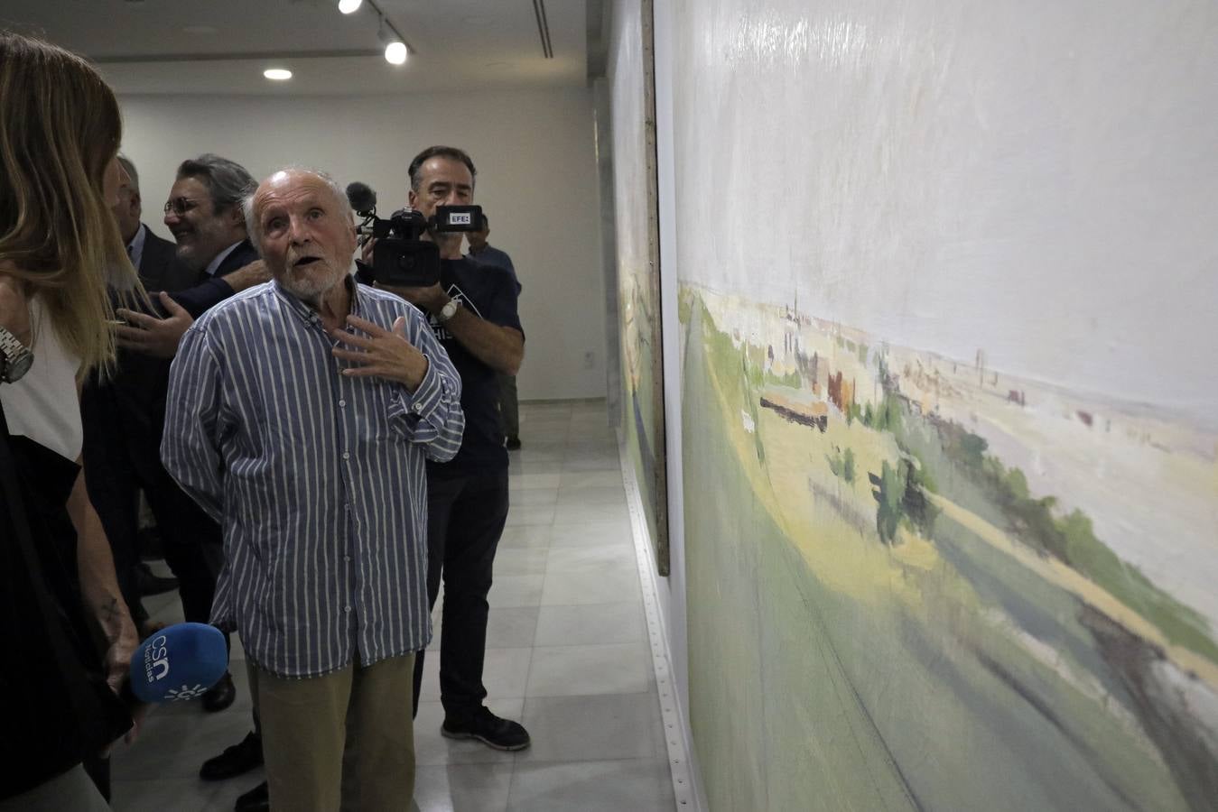 Momento en el que Antonio López inaugura la exposición 'Arquitecturas en proceso'