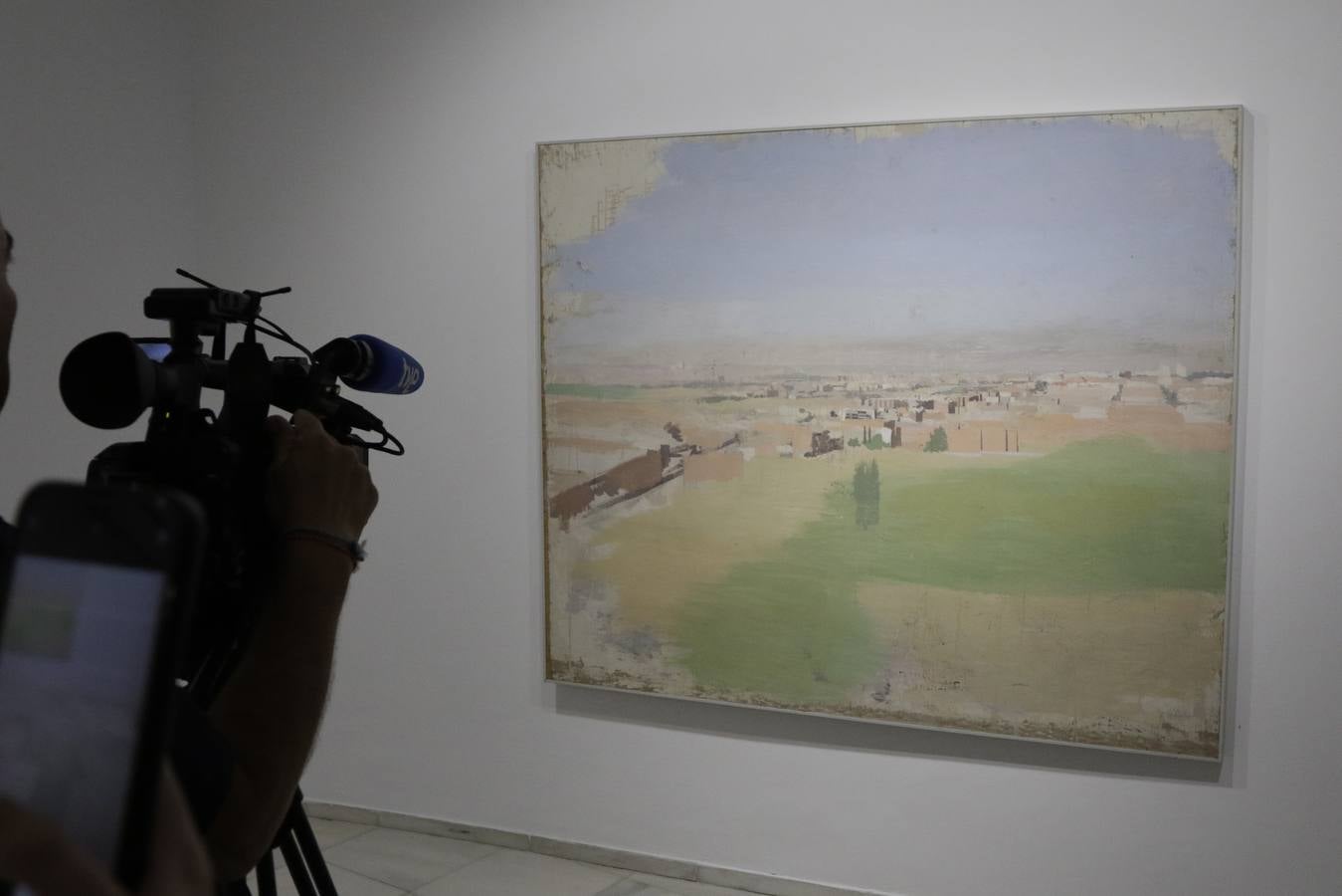 Momento en el que Antonio López inaugura la exposición 'Arquitecturas en proceso'