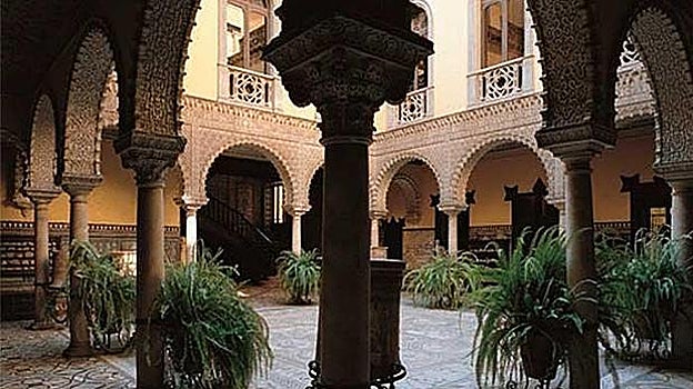 Patio central del Museo Palacio de la Condesa de Lebrija