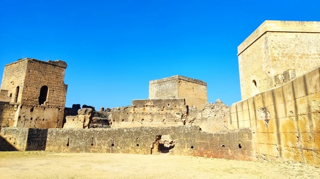 El Castillo de Alcalá de Guadaíra es uno de los recintos de este rango más importantes de la provincia de Sevilla