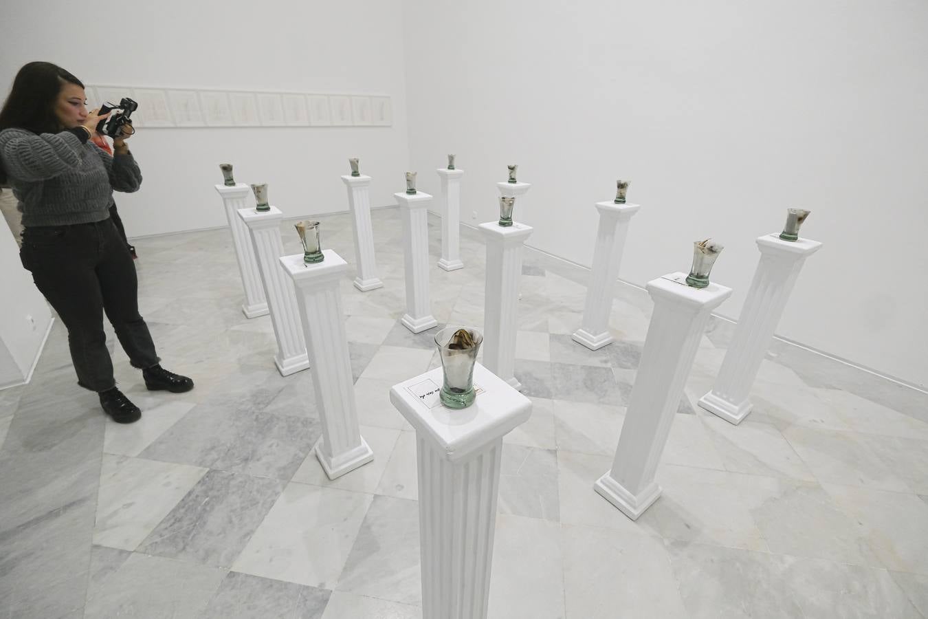 La exposición 'Silencios de tiempos', de la artista canaria Concha Jerez, en el CAAC de Sevilla