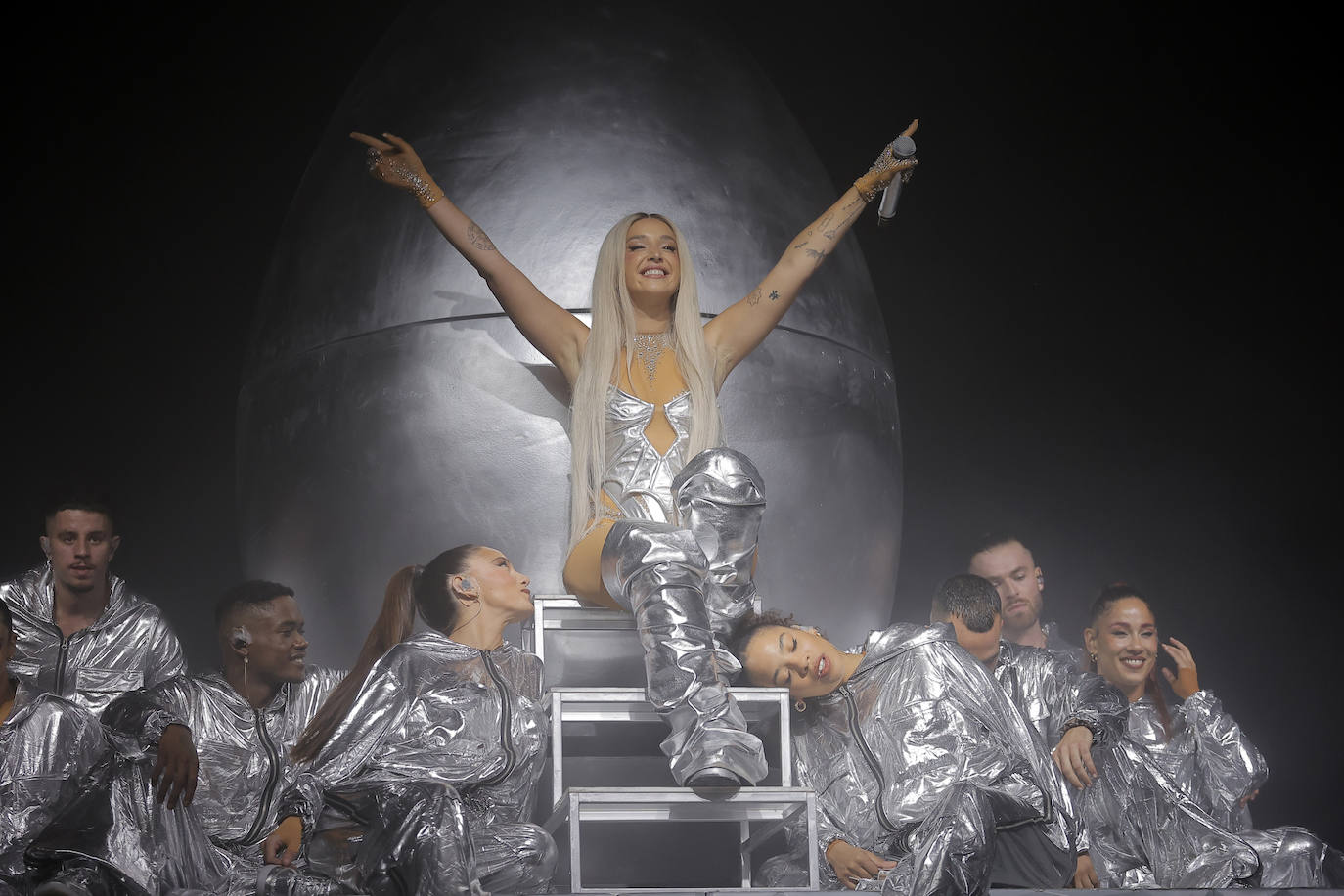 La artista Lola Índigo inaugura la Santalucía Universal Music Week en Sevilla