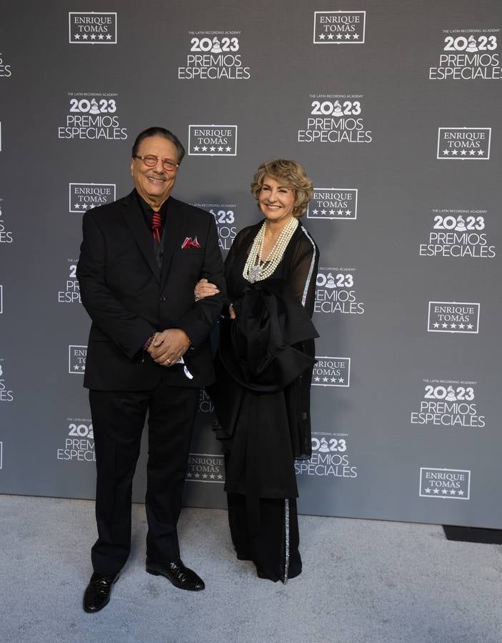 La alfombra roja de la gala a la Excelencia Musical de los Latin Grammy 