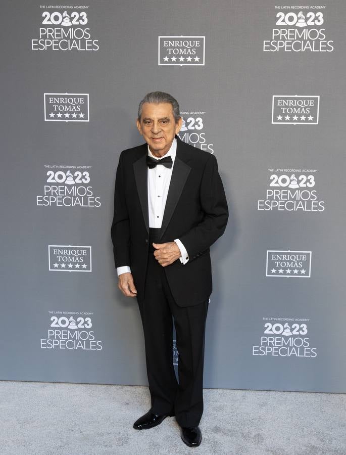 La alfombra roja de la gala a la Excelencia Musical de los Latin Grammy 