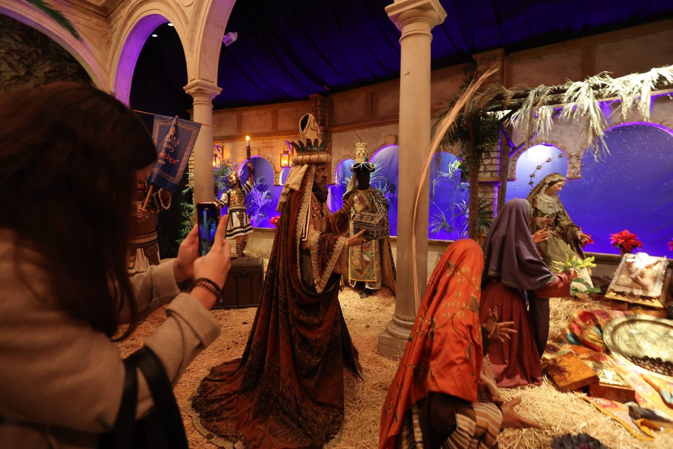 Las imágenes provienen de hermandades de toda Andalucía y de colecciones particulares