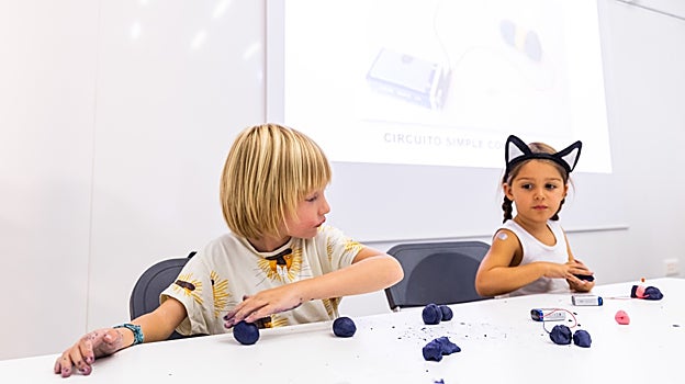 A lo largo del mes de enero llegan nuevos e interesantes talleres infantiles a las instalaciones del Caixaforum Sevilla