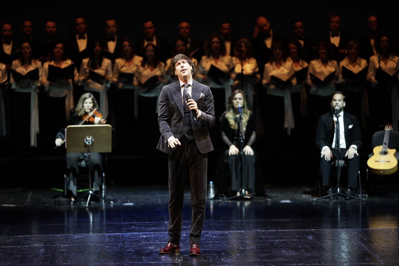 Imágenes del concierto de Manuel Lombo en el Maestranza de Sevilla