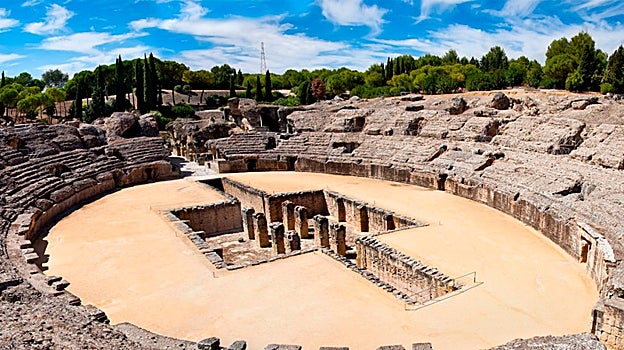 El Anfiteatro de Itálica, uno de los principales atractivos de la visita a estas ruinas romanas