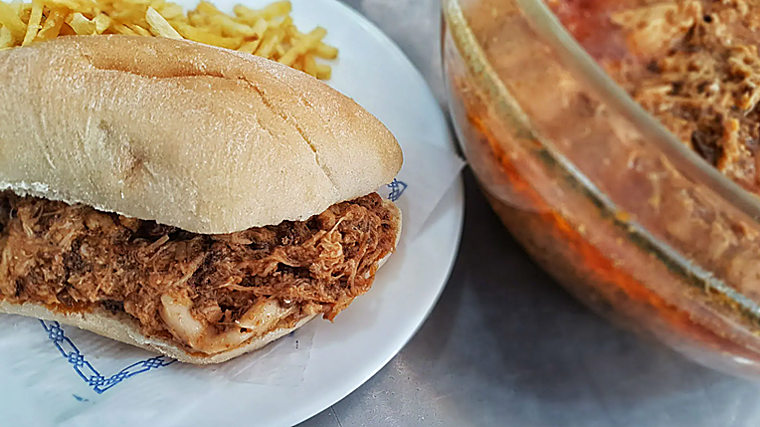 Imagen de archivo de un montadito de pringá