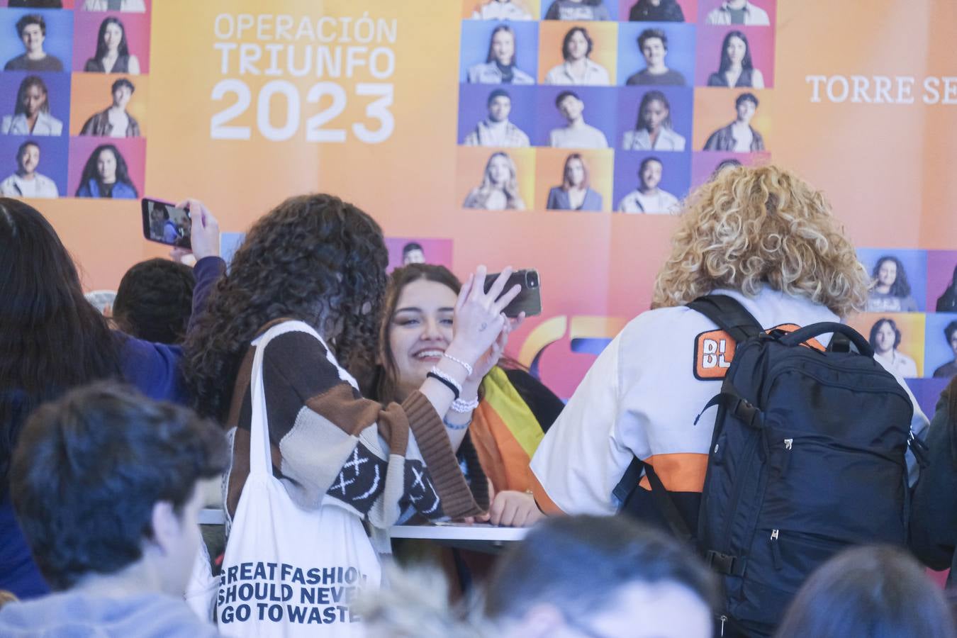 Firma de discos de los concursantes de Operación Triunfo 2023