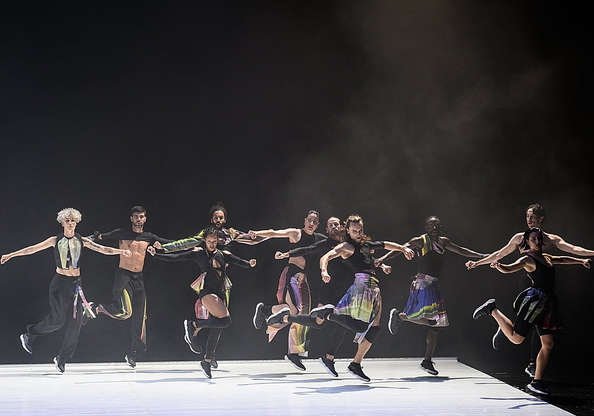 La compañía portuguesa de Marco Da Silva Ferreira presenta 'Carcaça' en el teatro Central