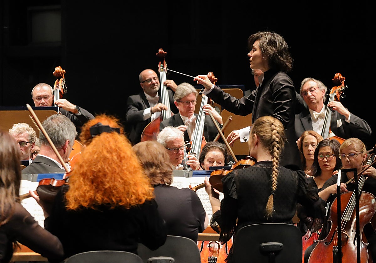 Un momento de la actuación de la Sinfónica de Sevilla