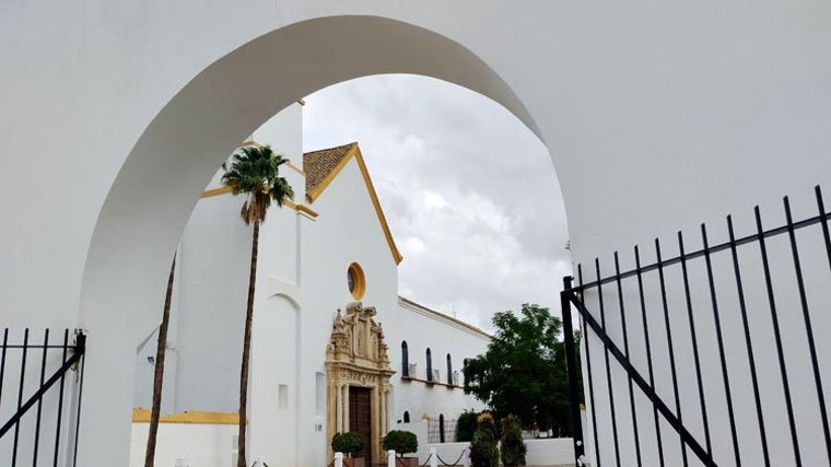 El santuario de la Virgen de Consolación de Utrera es uno de los templos con más historia y valor artístico de toda la provincia de Sevilla