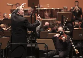 La Sinfónica de Sevilla interpreta 'El anillo sin palabras' en la misma versión que Lorin Maazel hizo para la Expo'92