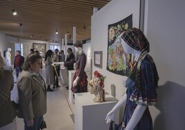 Imágenes de las exposiciones que celebran los 25 años de 'Los jueves flamencos' en la Fundación Cajasol de Sevilla