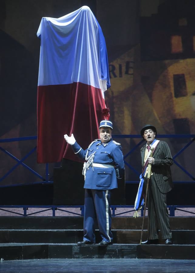 Momento del ensayo previo al estreno en el Maestranza de la zarzuela 'Los gavilanes'