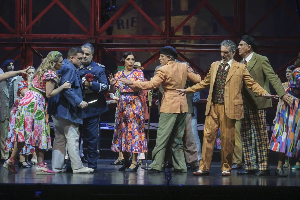 Momento del ensayo previo al estreno en el Maestranza de la zarzuela 'Los gavilanes'