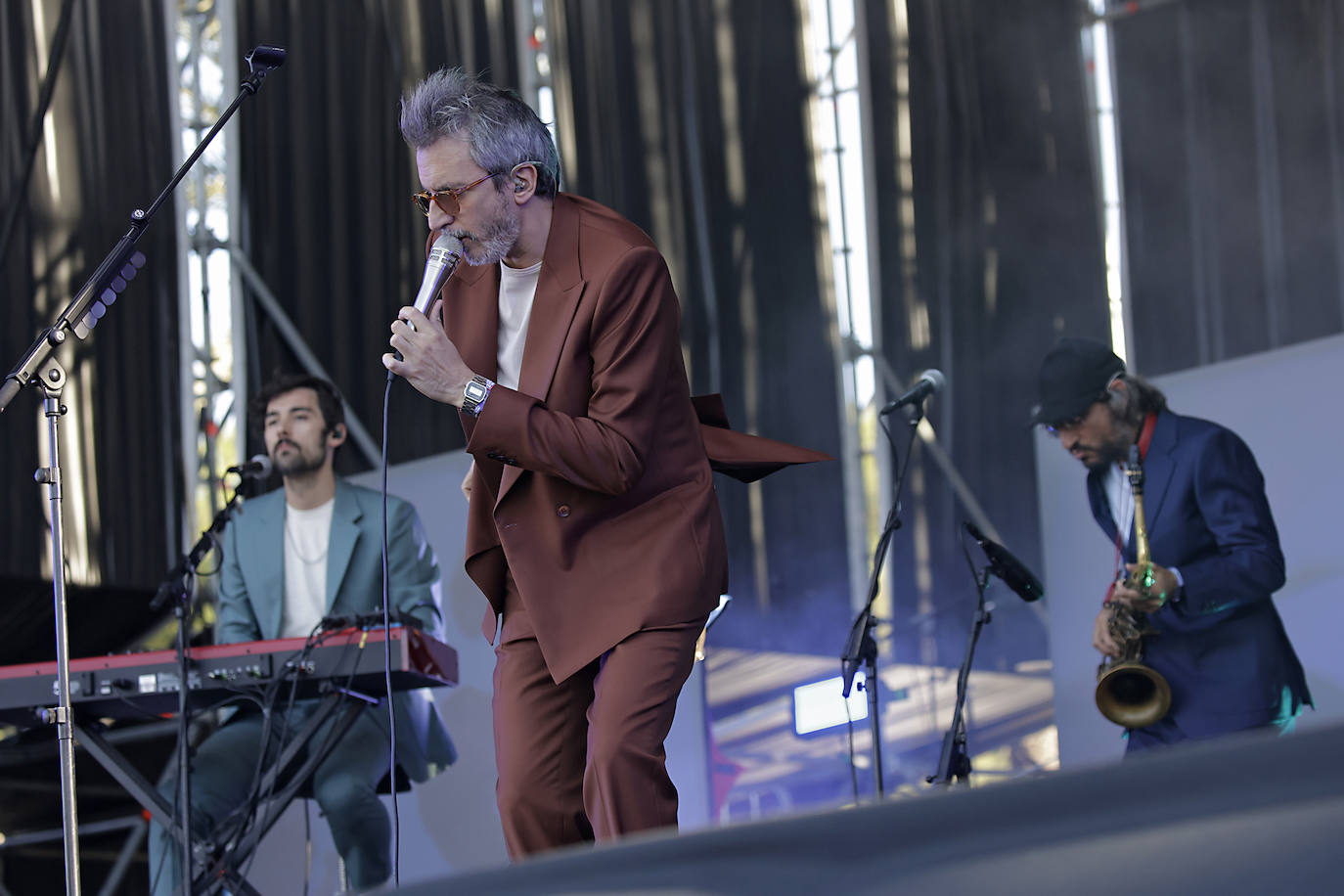 Xoel López brilla en el escenario del CAAC de Sevilla durante su concierto en Interestelar
