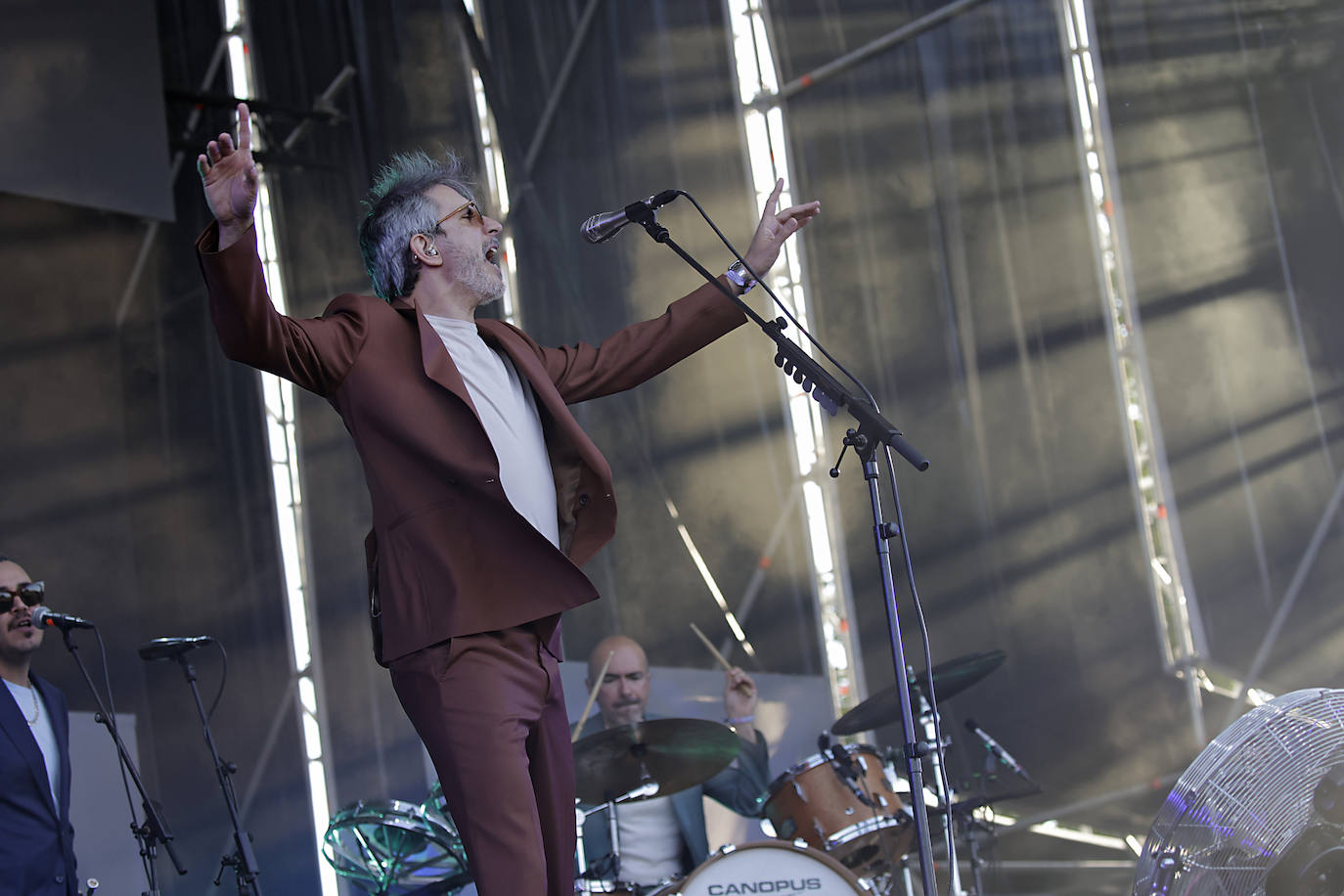 Xoel López brilla en el escenario del CAAC de Sevilla durante su concierto en Interestelar