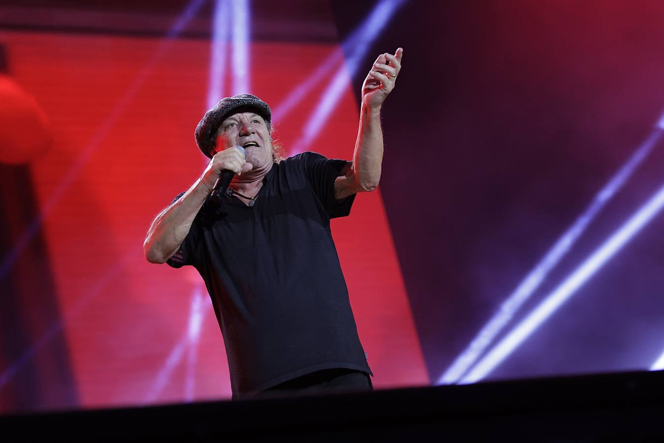 Un momento del concierto de AC/DC en el Estadio La Cartuja de Sevilla