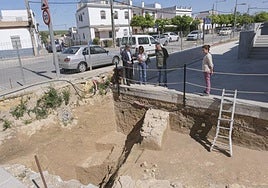 Visitas nocturnas a las excavaciones de la nueva biblioteca de Valencina de la Concepción por las Jornadas de Arqueología