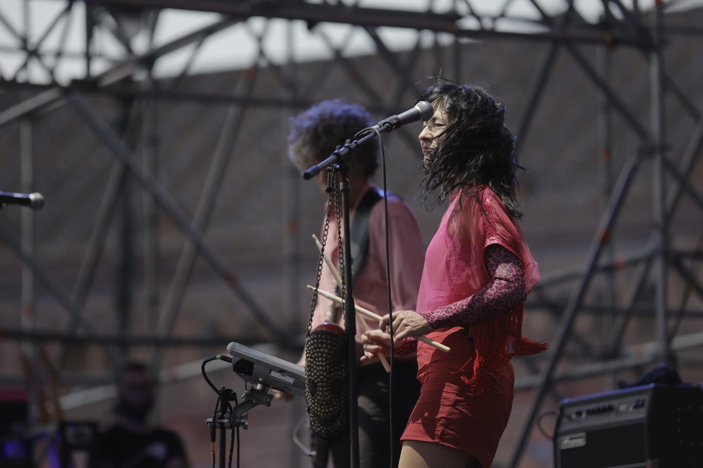 Actuación de El Columpio Asesino en Icónica Santalucía Sevilla Fest