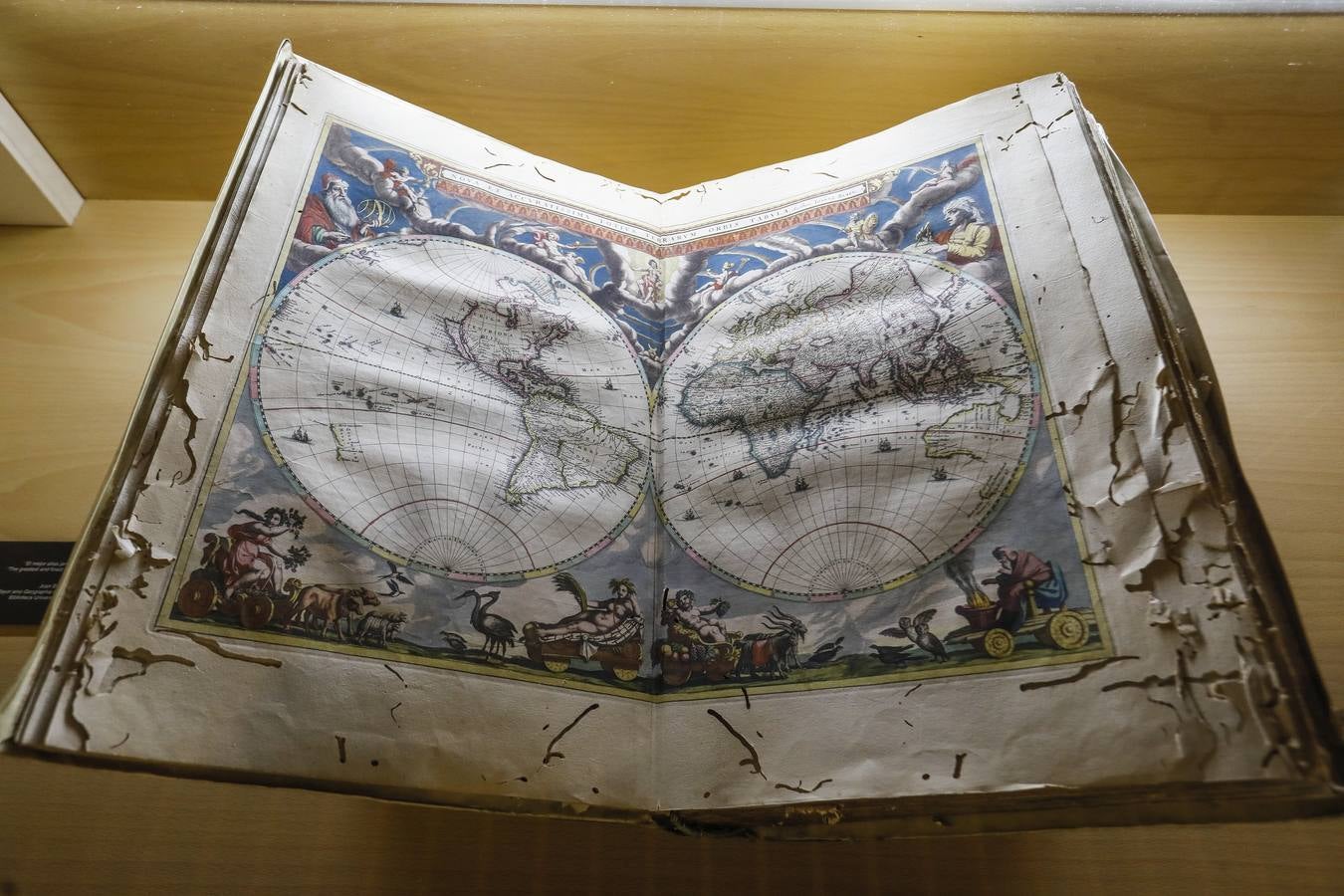 Imágenes de la exposición &#039;Mapas&#039;, en la Fundación Cajasol de Sevilla