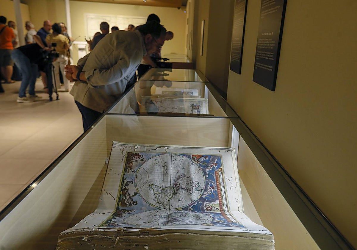 Recorrido por la muestra 'Mapas', visitable en la Fundación Cajasol de Sevilla