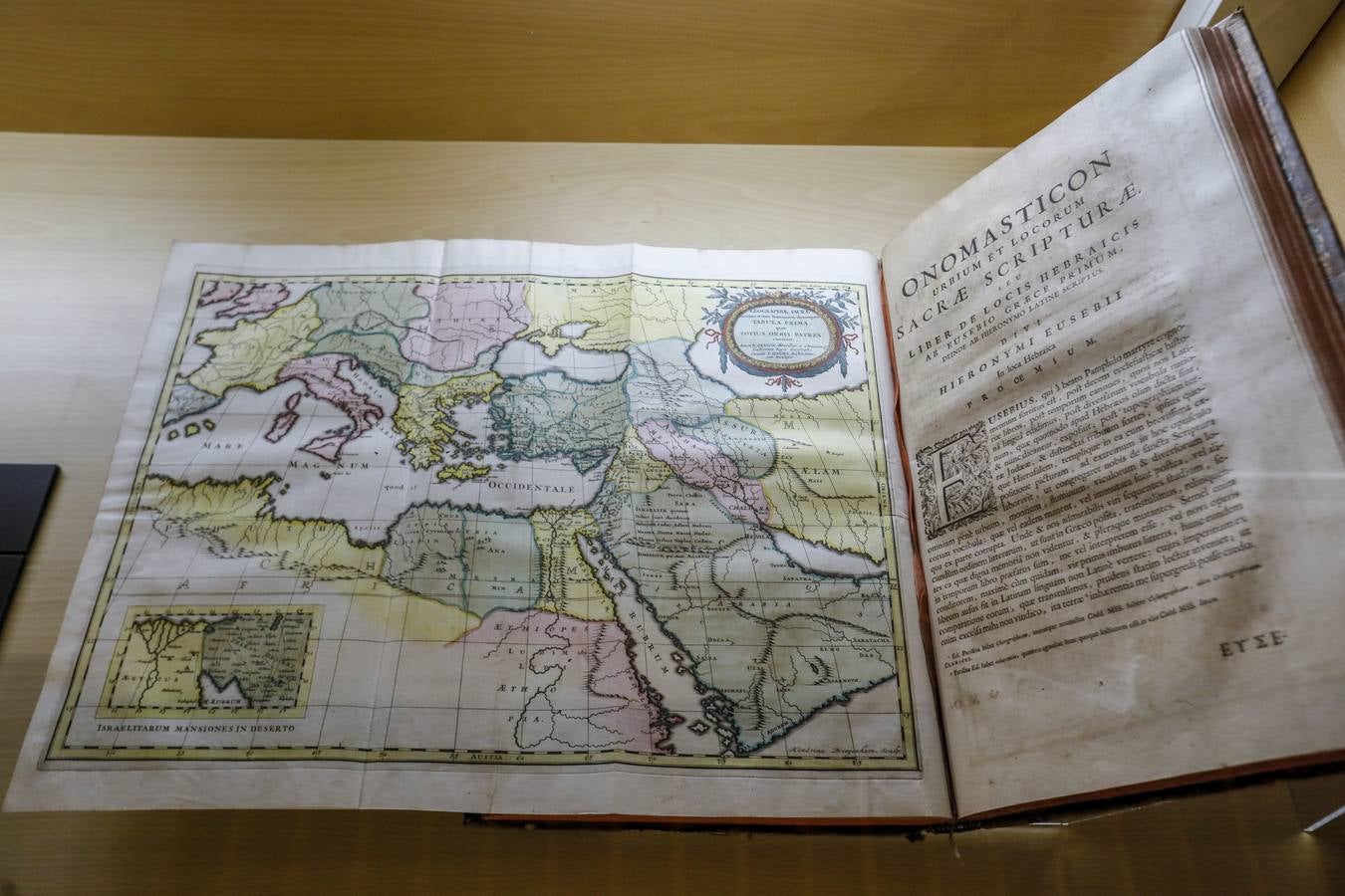 Imágenes de la exposición &#039;Mapas&#039;, en la Fundación Cajasol de Sevilla